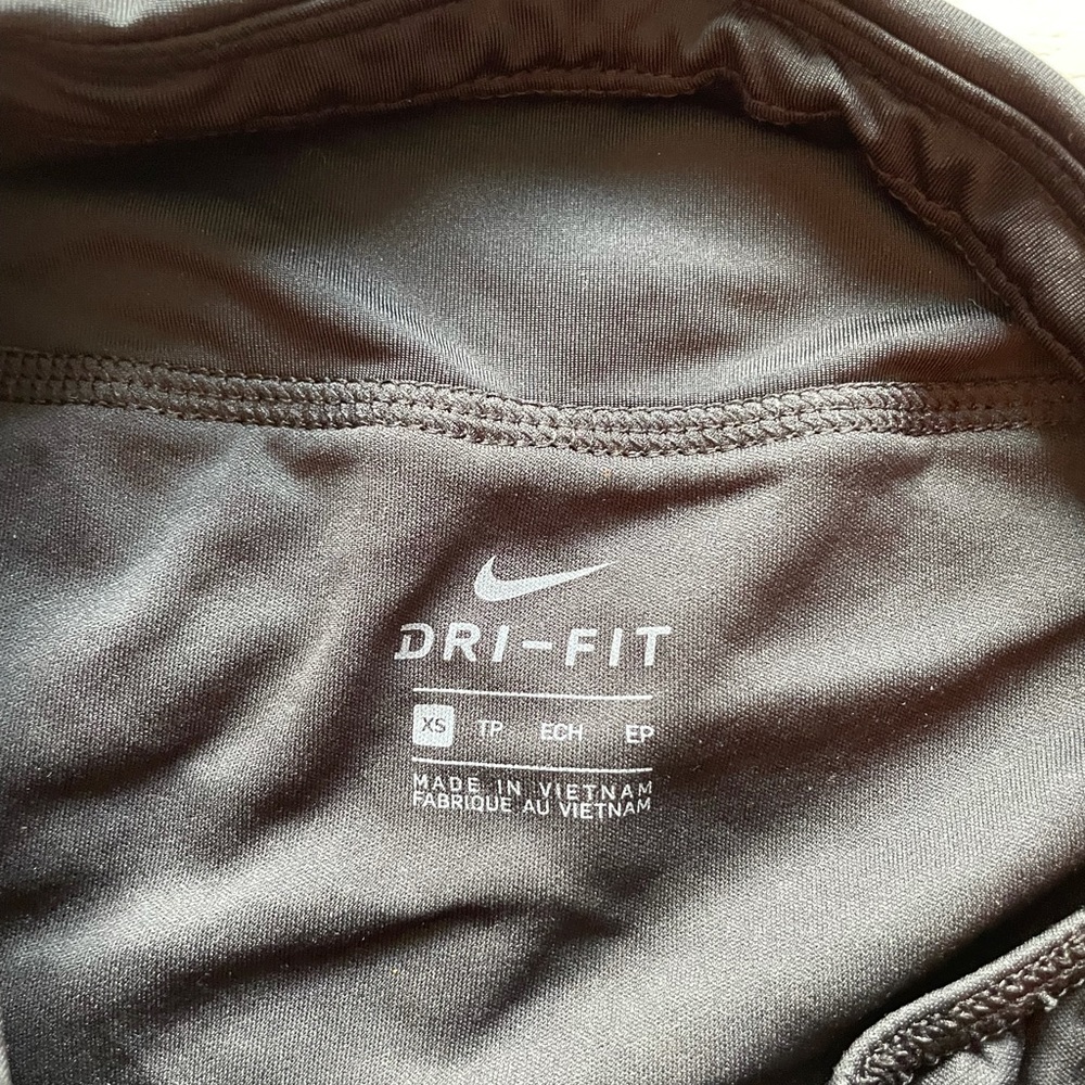 Nike Shorts - Picture 4 of 4